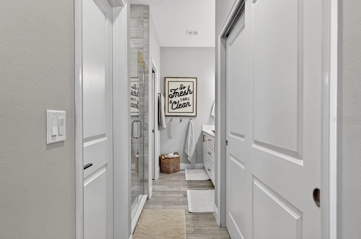 Image 23 of 52 For 3417 Gallia Street