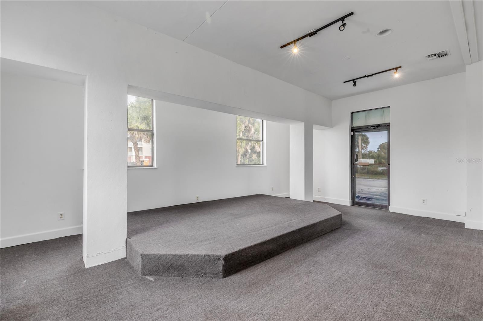 Image 23 of 62 For 109 Causeway