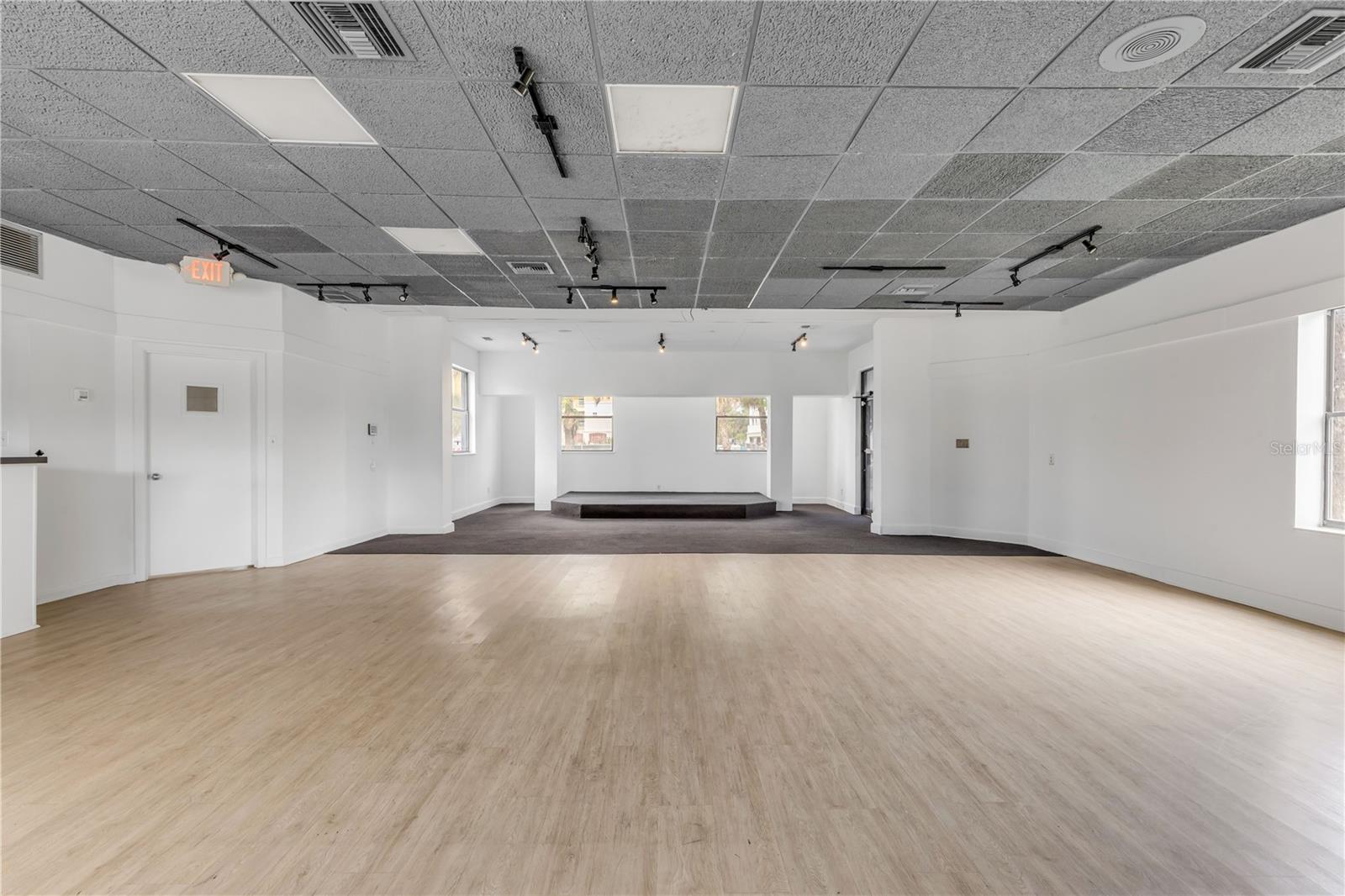 Image 34 of 62 For 109 Causeway