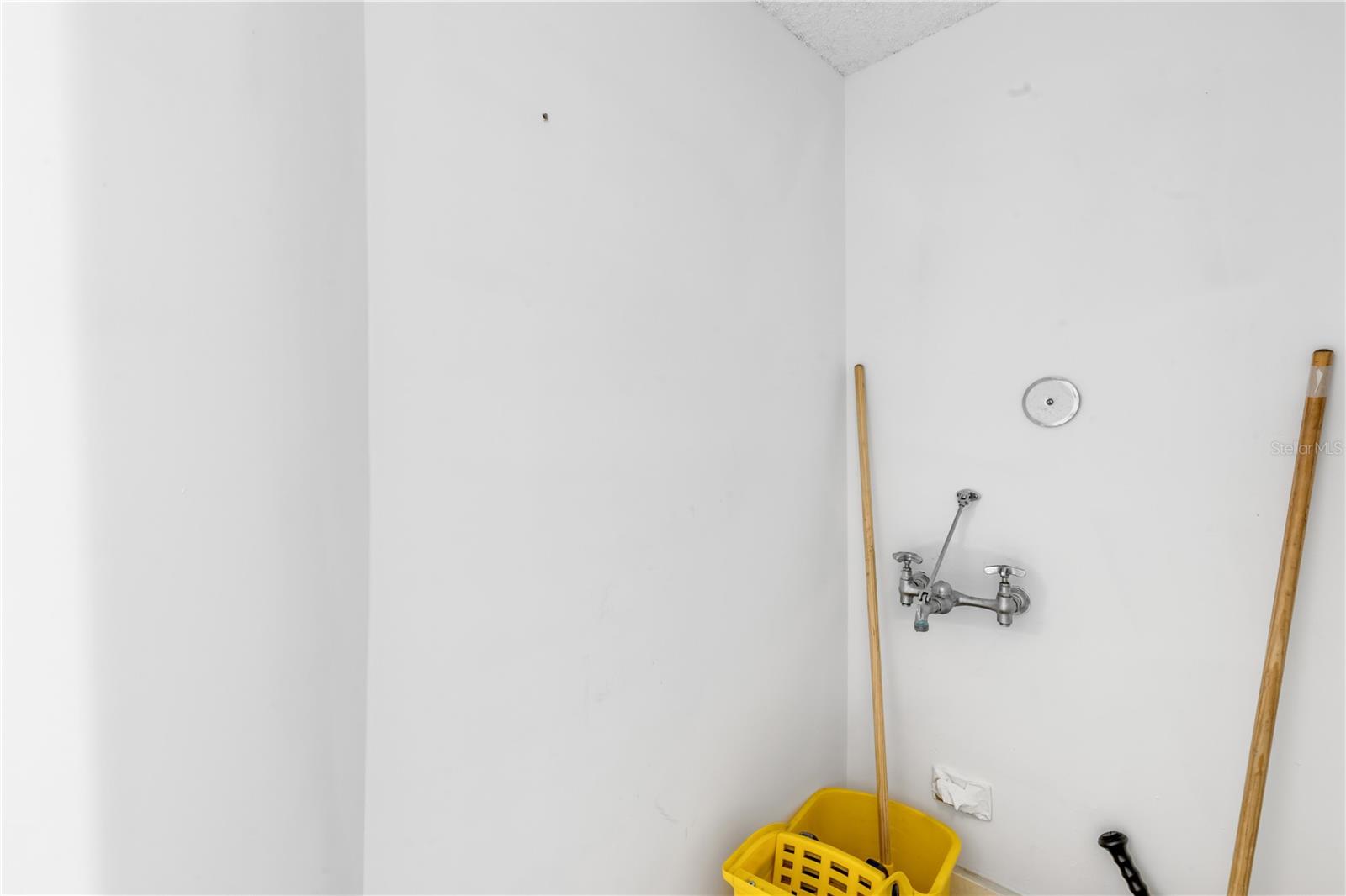 Image 37 of 62 For 109 Causeway