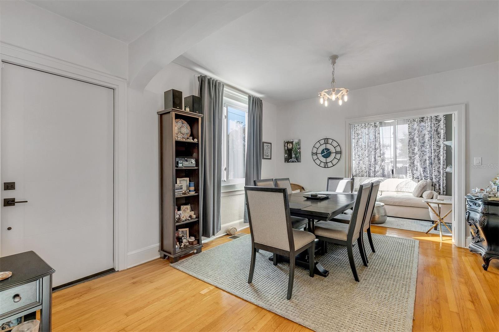 Image 14 of 91 For 113 Halifax Drive