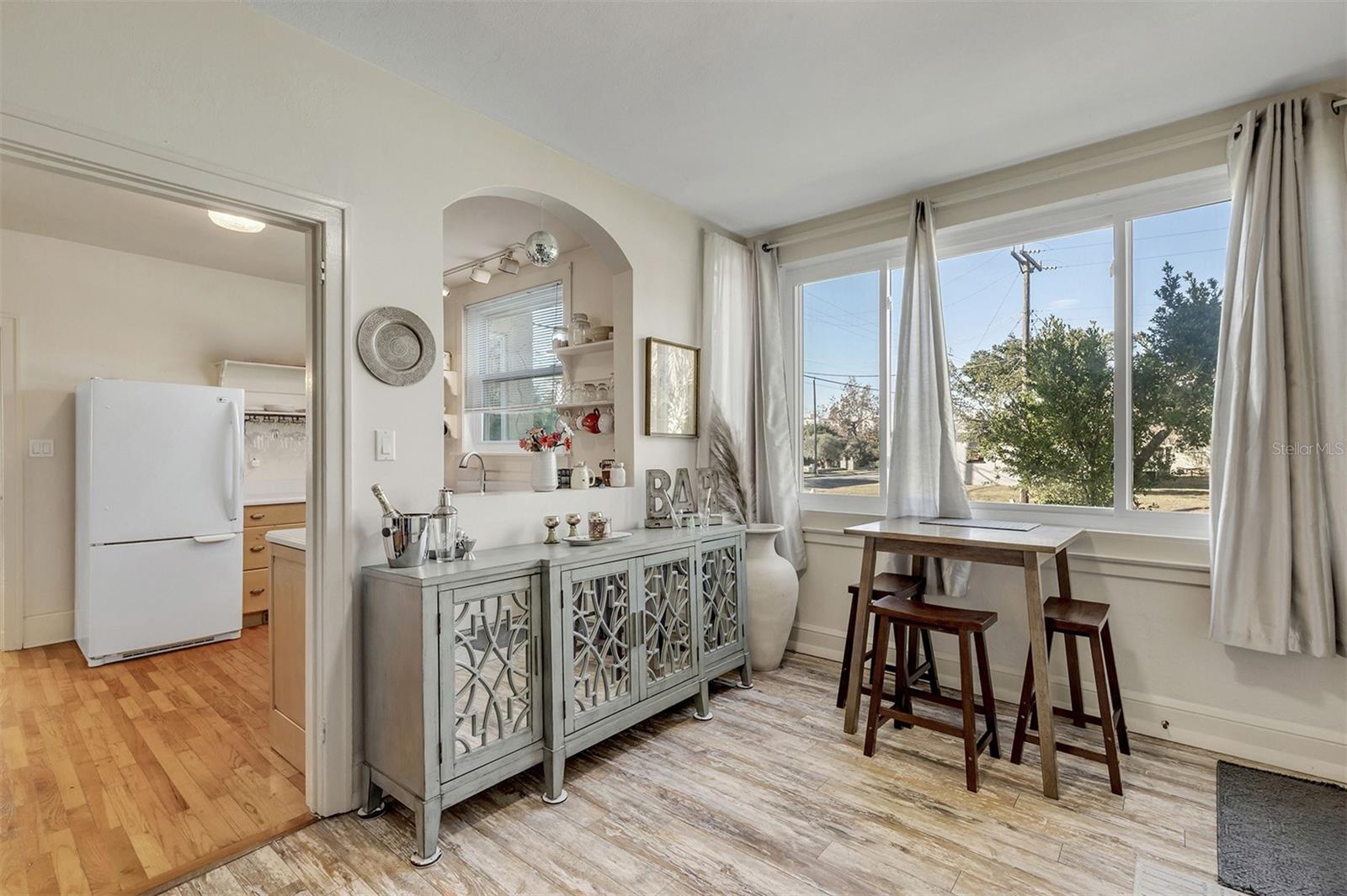 Image 28 of 91 For 113 Halifax Drive