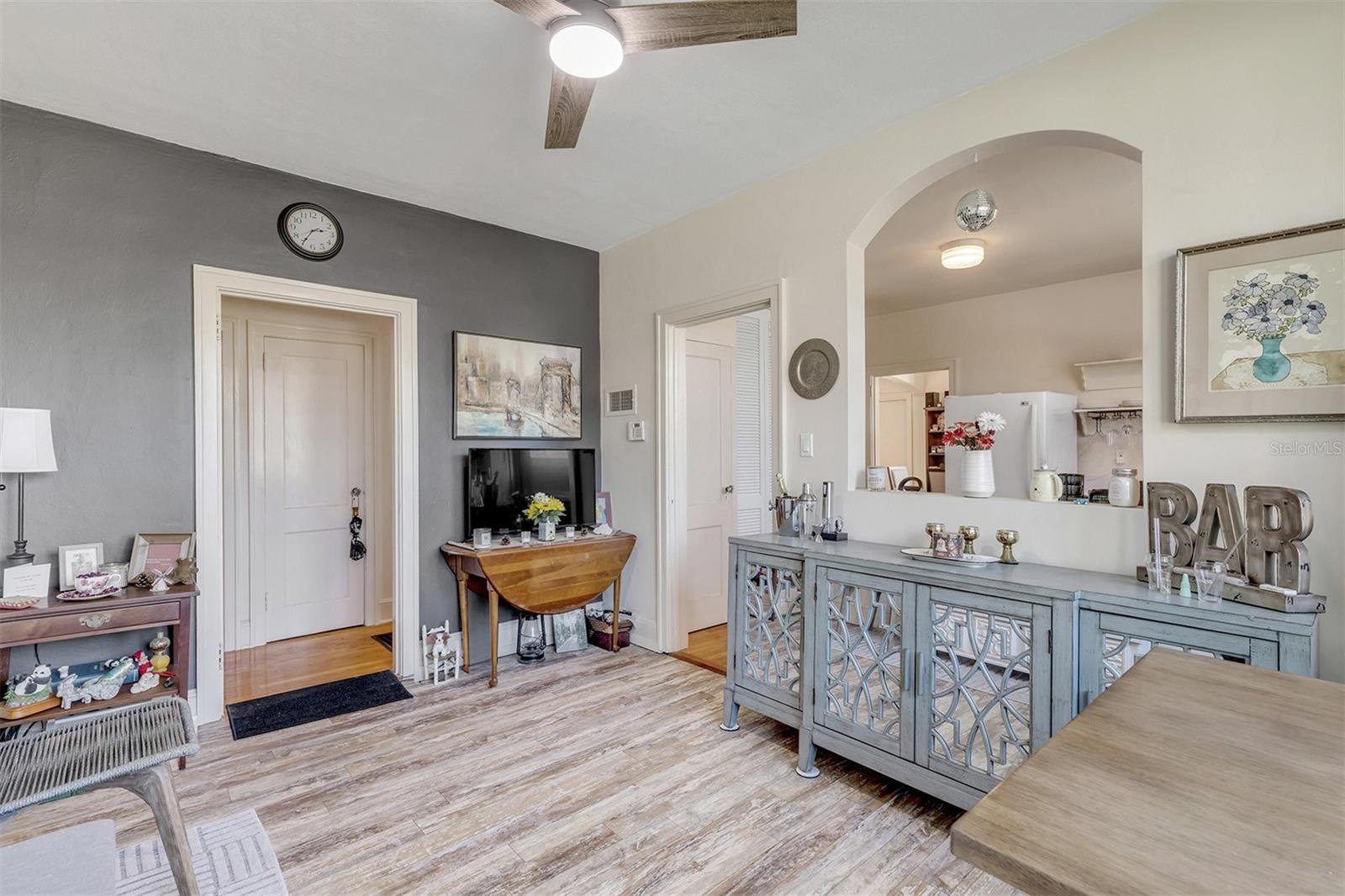 Image 29 of 91 For 113 Halifax Drive