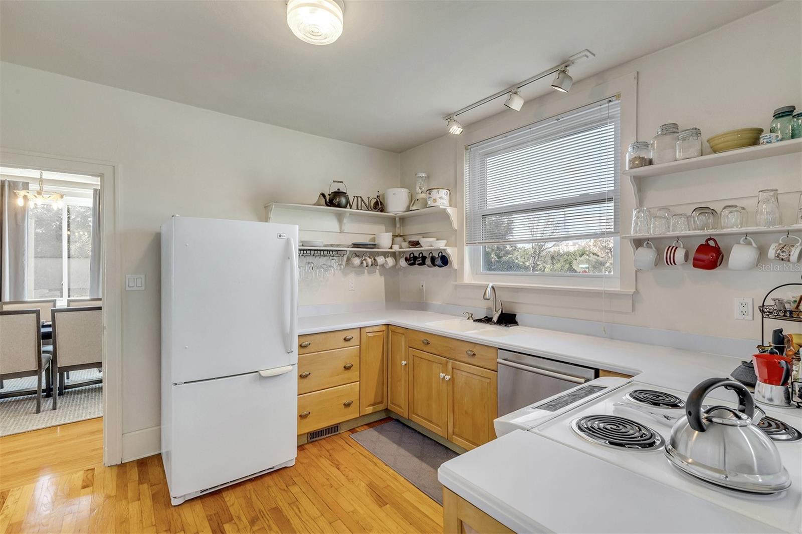 Image 31 of 91 For 113 Halifax Drive