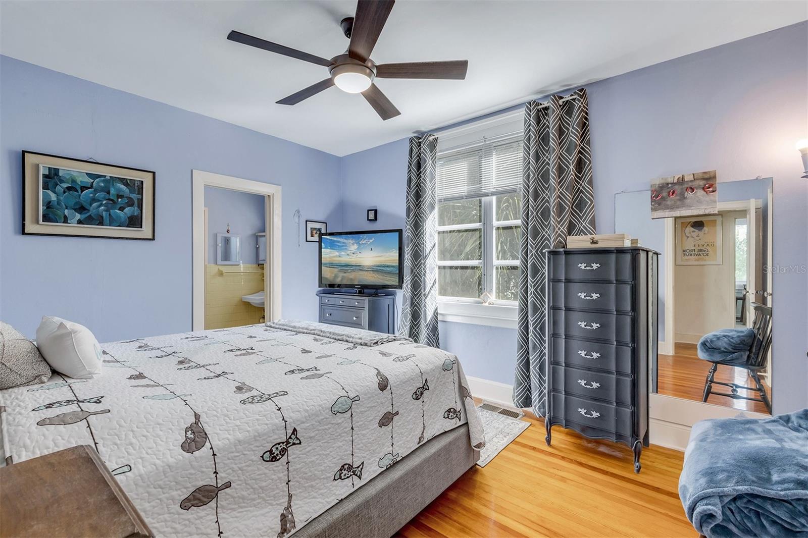 Image 37 of 91 For 113 Halifax Drive