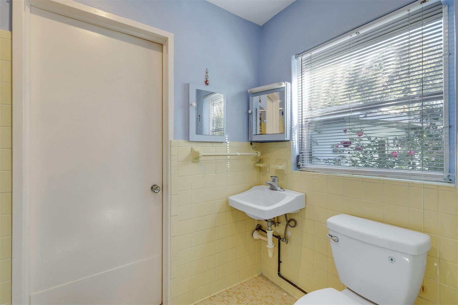 Image 41 of 91 For 113 Halifax Drive