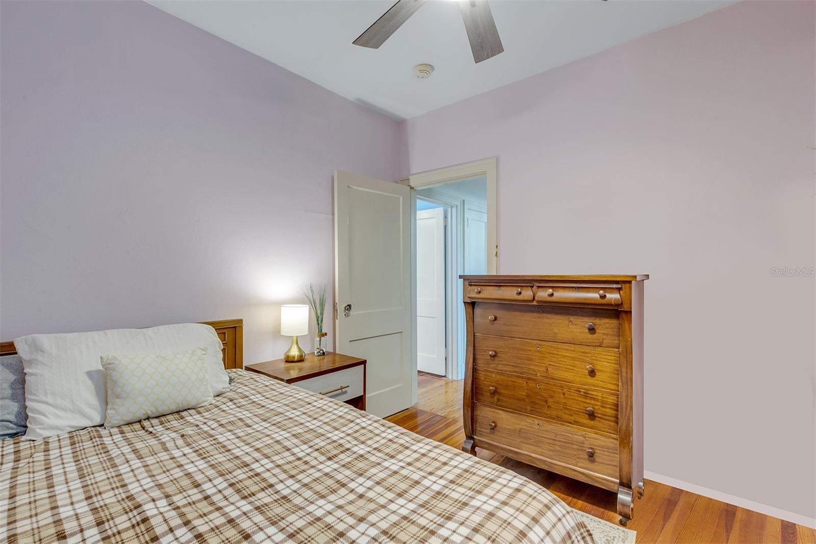 Image 47 of 91 For 113 Halifax Drive