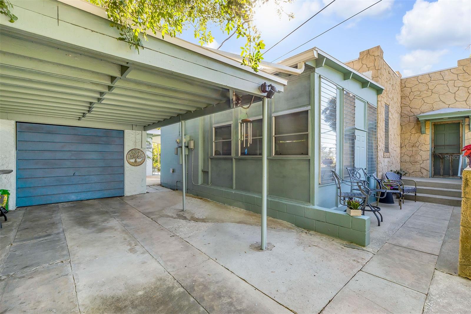 Image 54 of 91 For 113 Halifax Drive