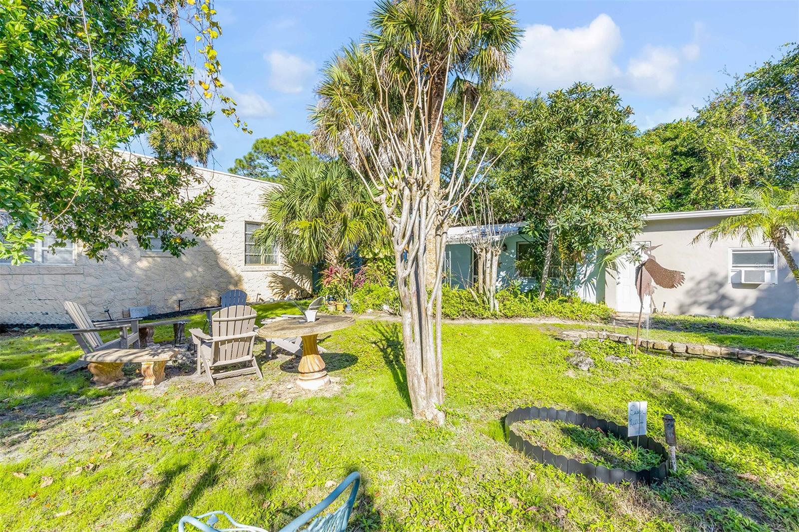 Image 75 of 91 For 113 Halifax Drive