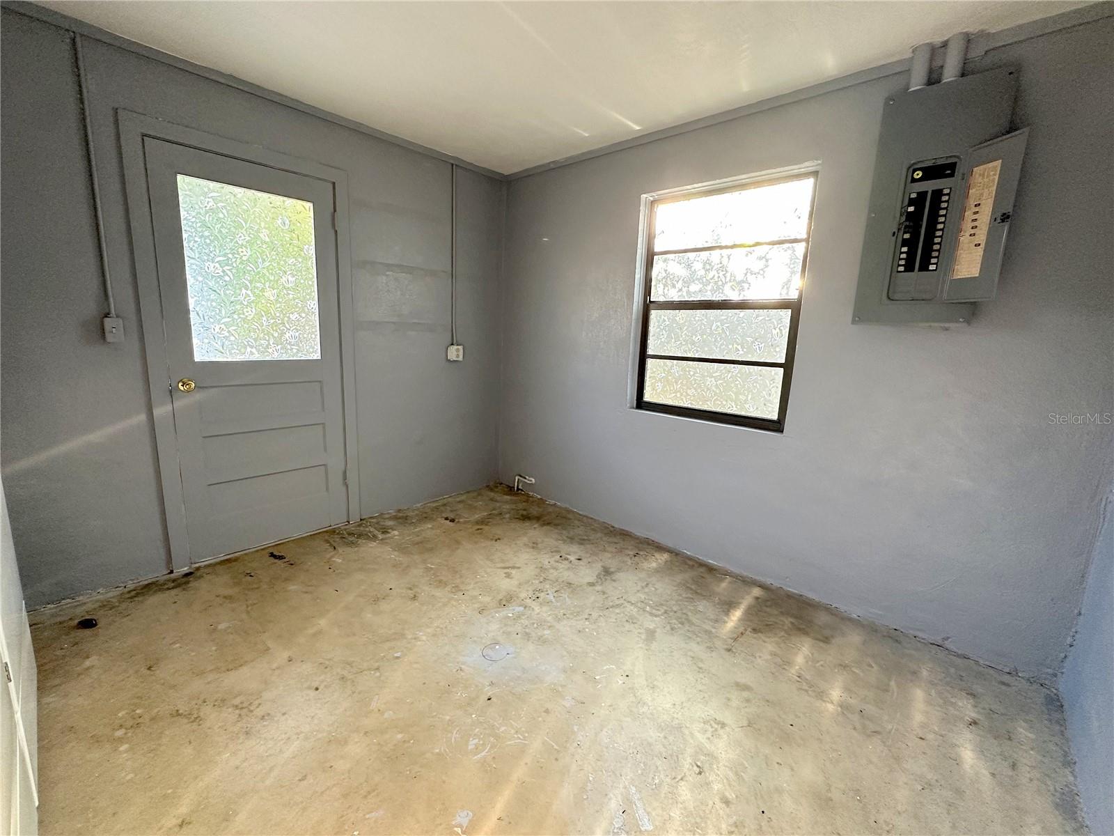 Image 31 of 32 For 112 Turgot Avenue