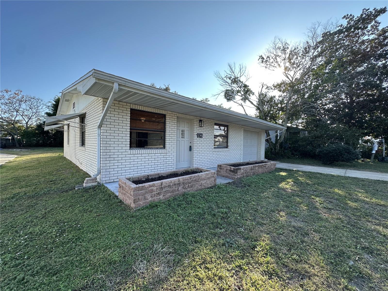 Image 4 of 32 For 112 Turgot Avenue