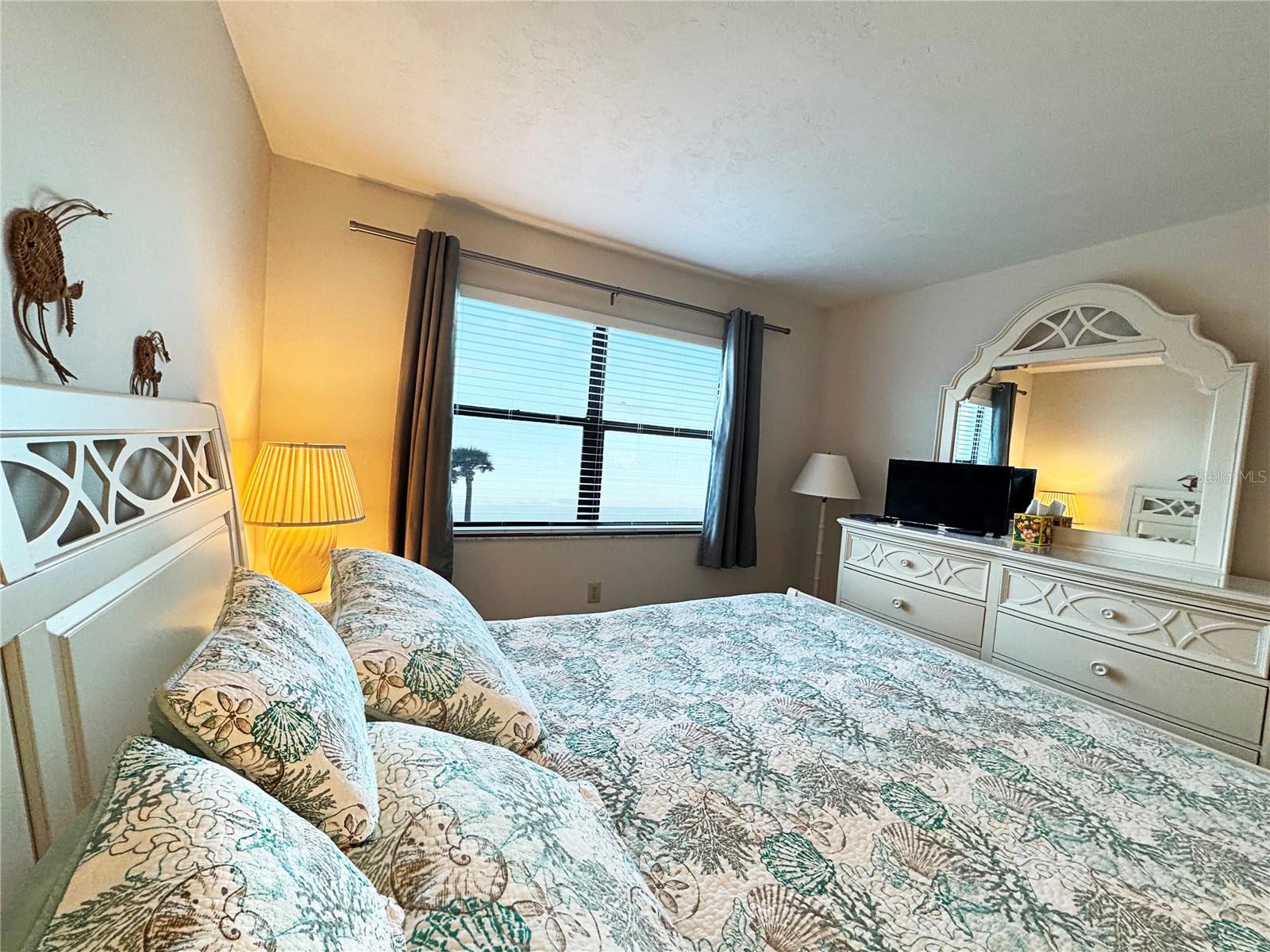 Image 8 of 37 For 1571 Atlantic Avenue 1110