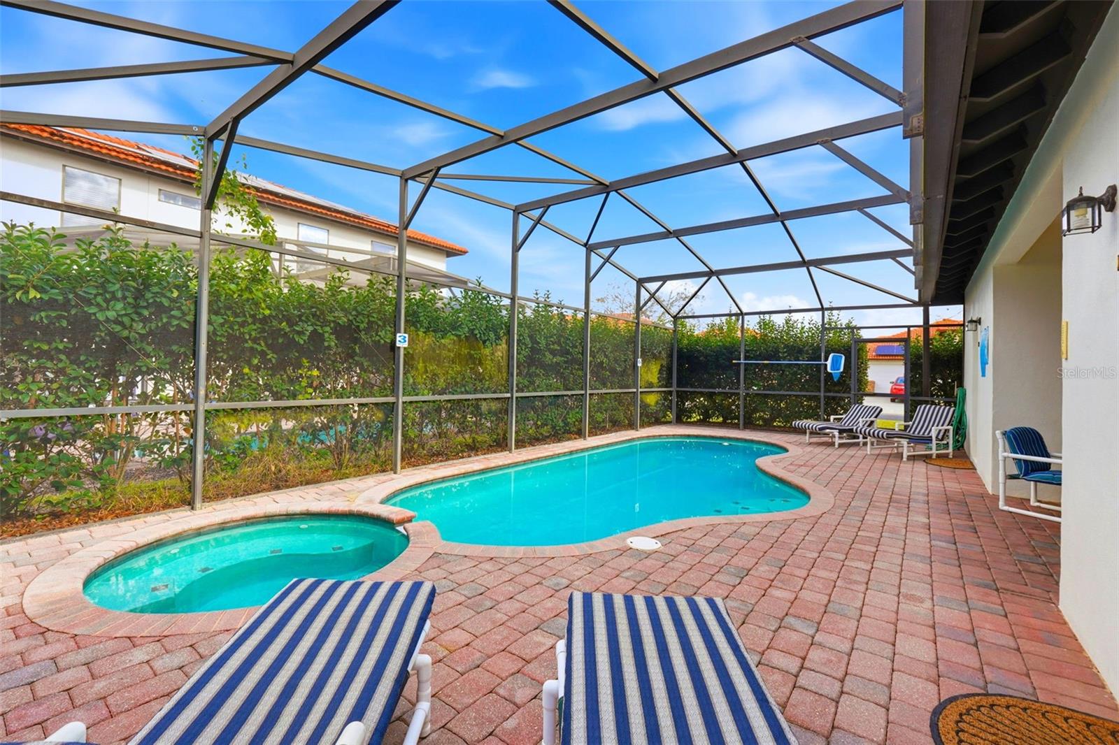 Image 38 of 51 For 16602 Lazy Breeze Loop