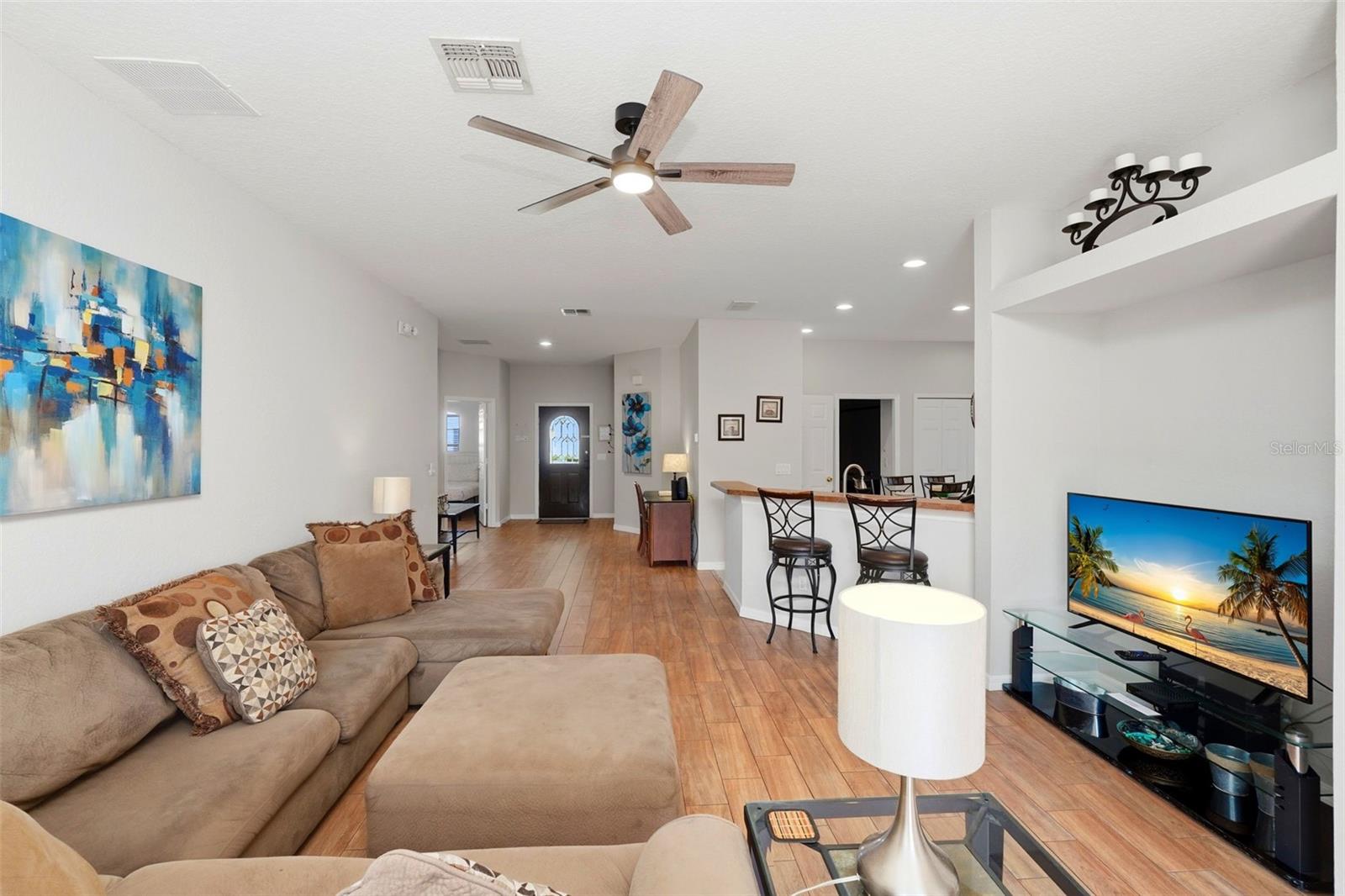 Image 11 of 49 For 16702 Caribbean Breeze Way