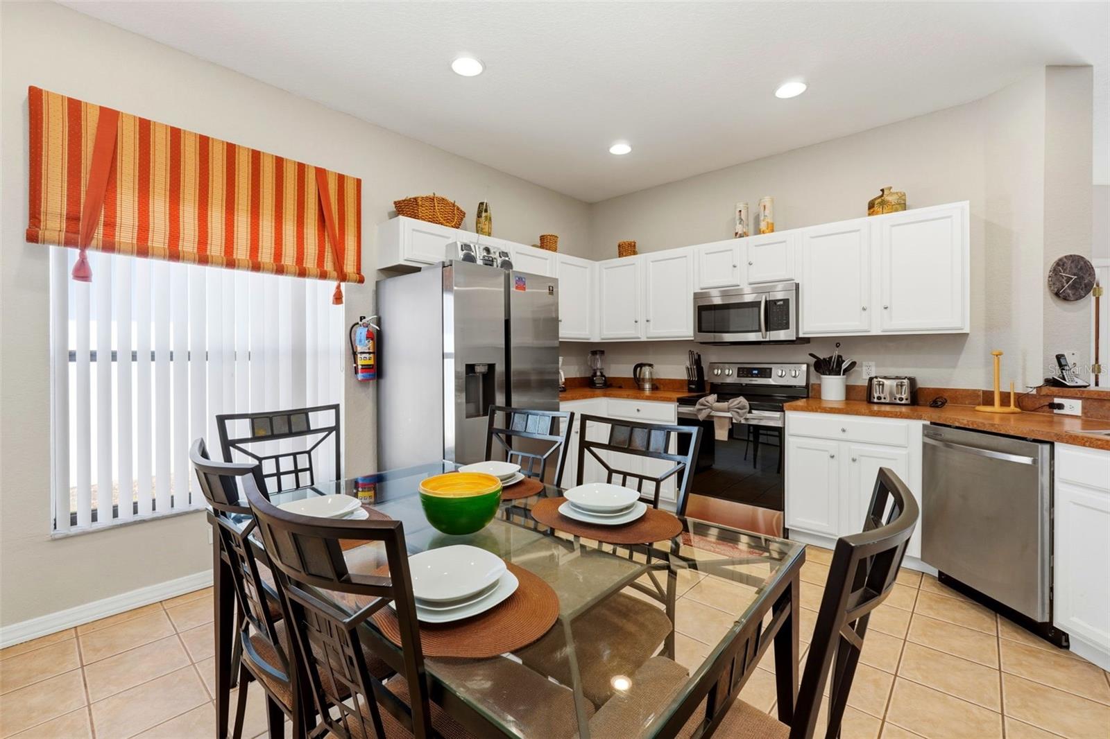 Image 18 of 49 For 16702 Caribbean Breeze Way