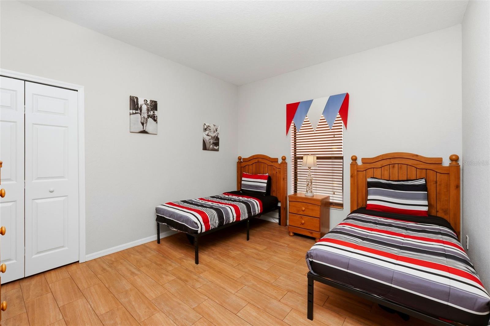 Image 27 of 49 For 16702 Caribbean Breeze Way