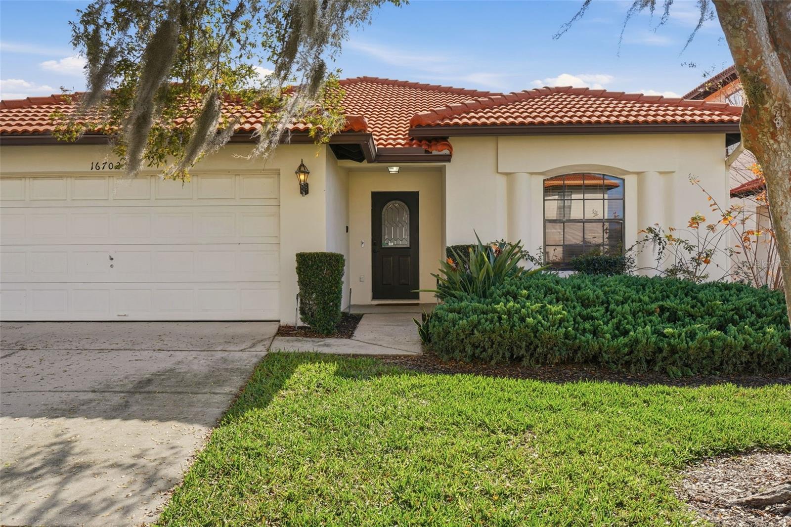 Image 3 of 49 For 16702 Caribbean Breeze Way