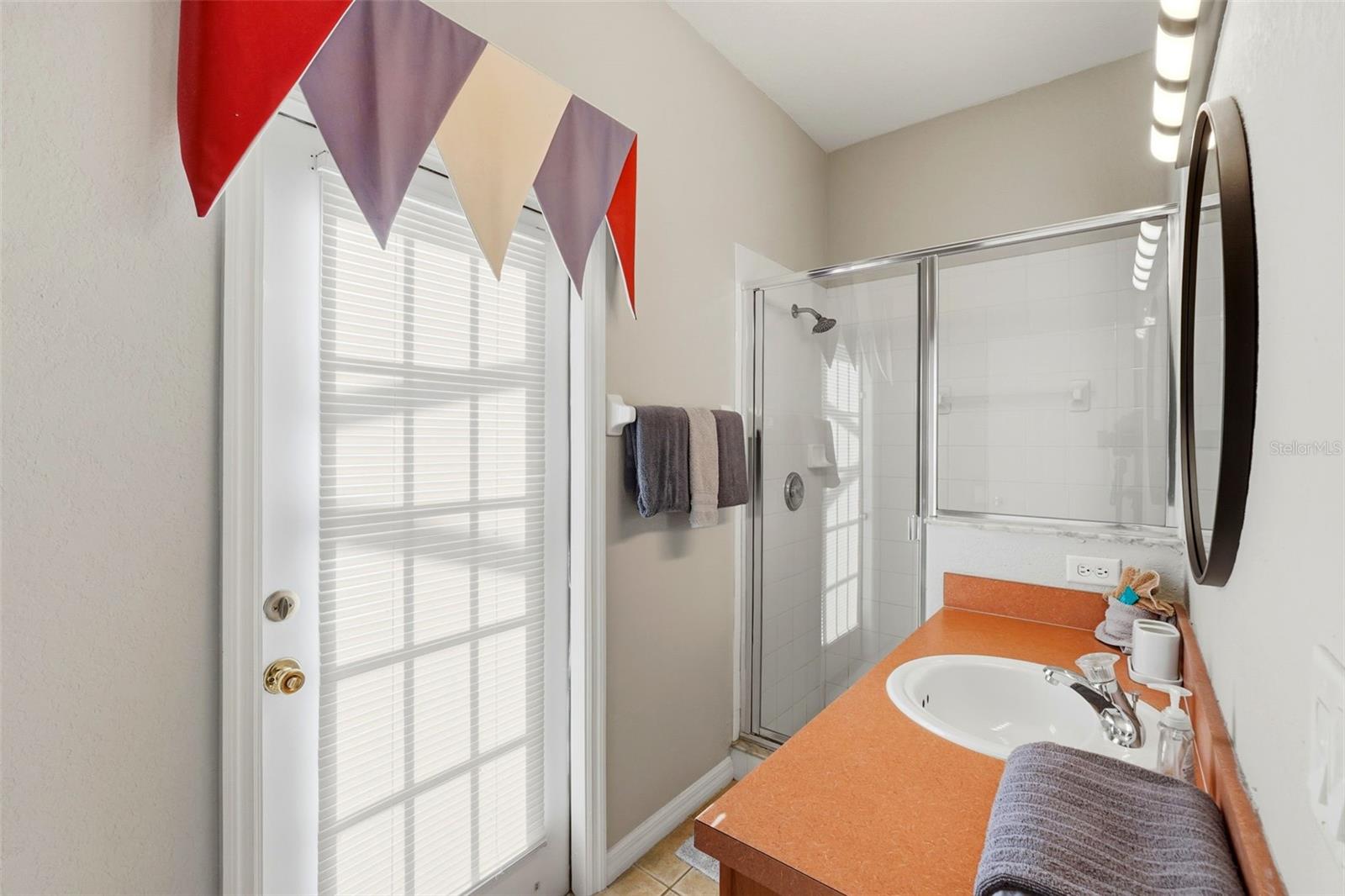 Image 31 of 49 For 16702 Caribbean Breeze Way