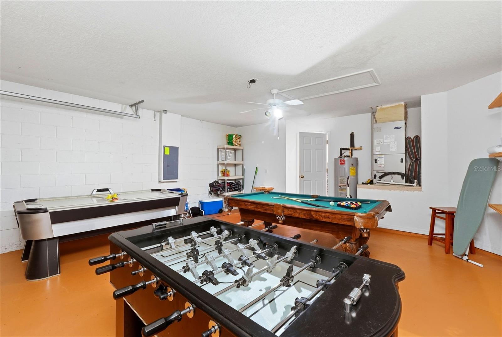 Image 33 of 49 For 16702 Caribbean Breeze Way