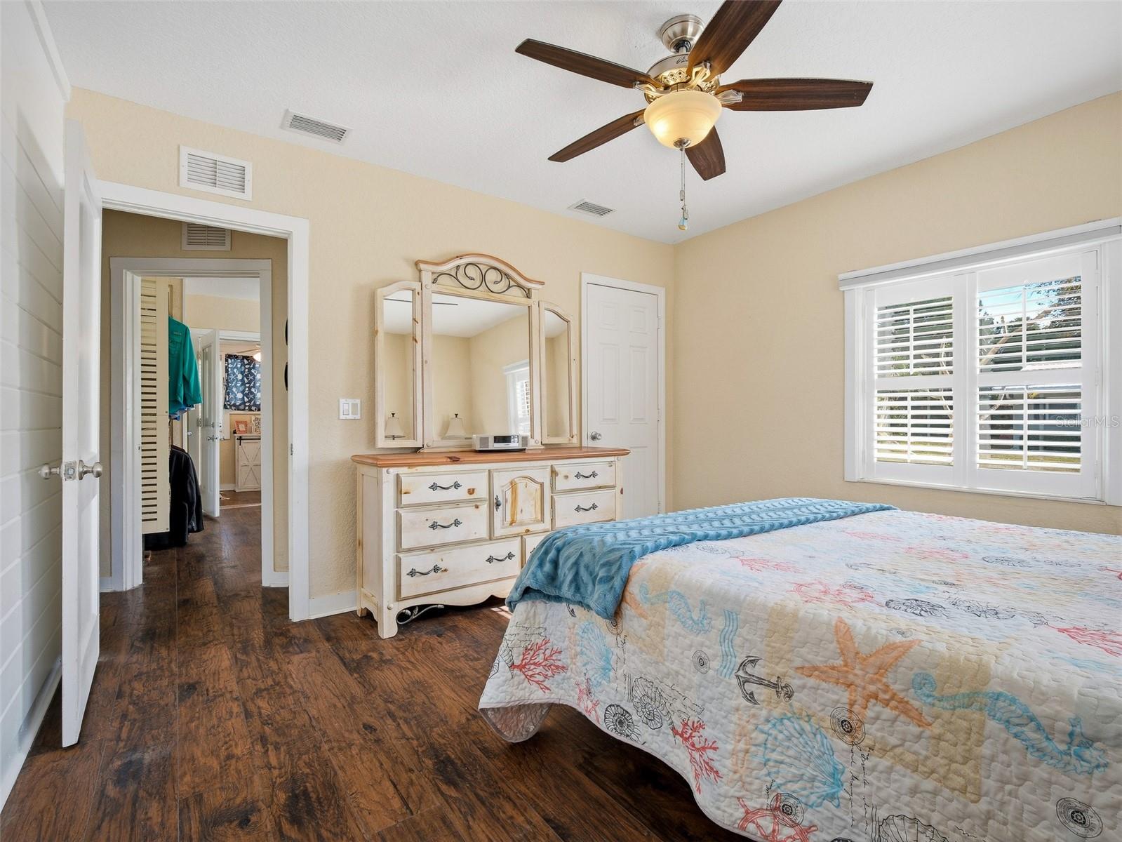 Image 23 of 71 For 1711 Magnolia Street