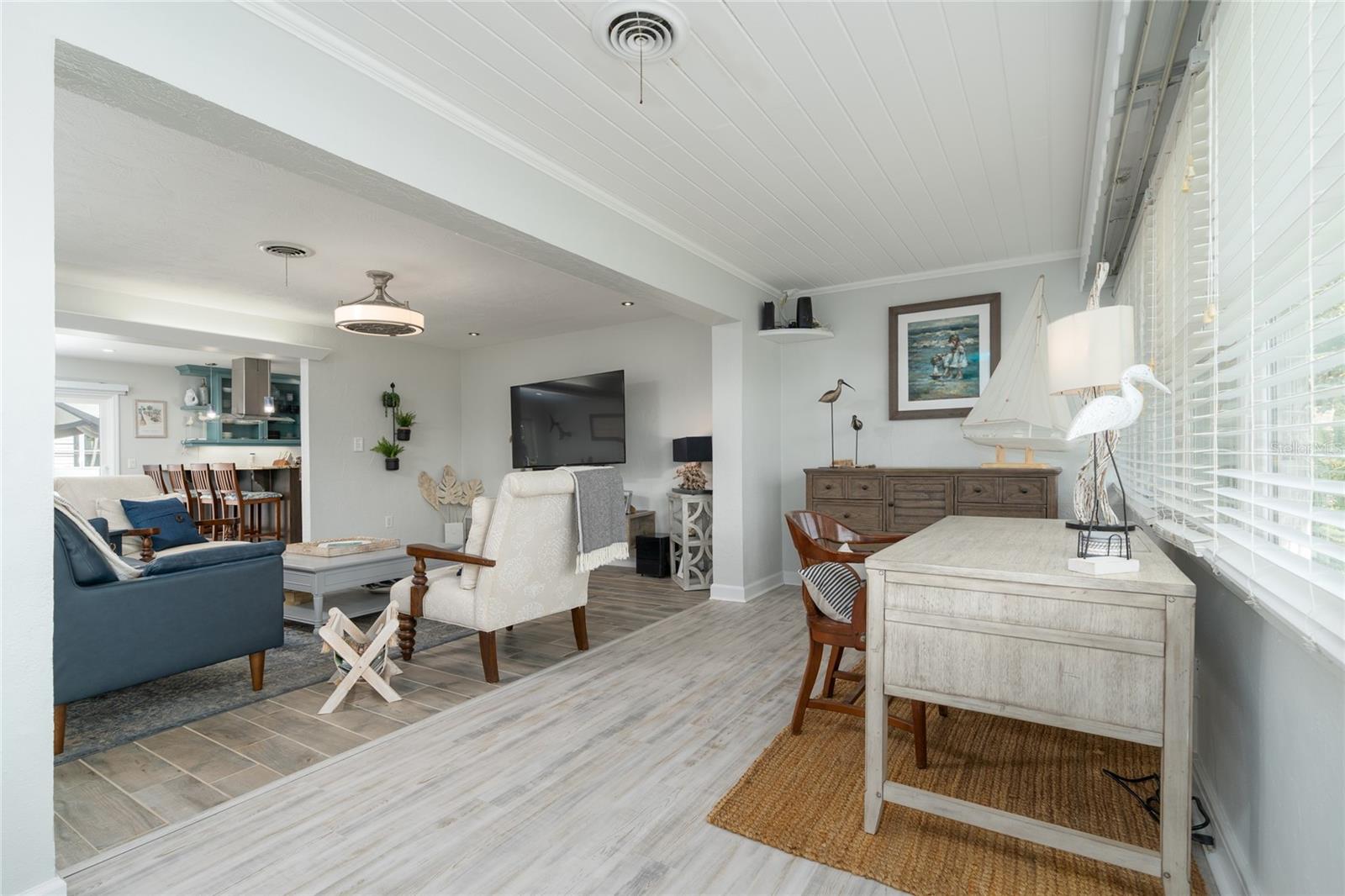 Image 8 of 38 For 1212 Magnolia Street