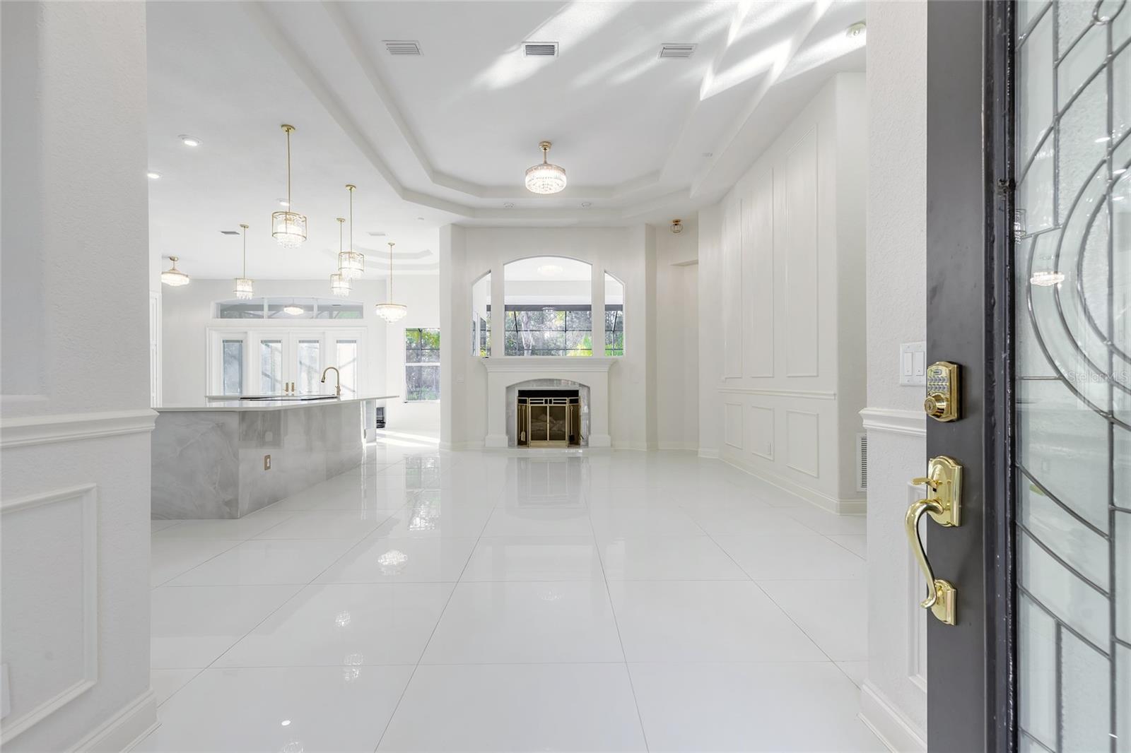 Image 10 of 85 For 1670 Roosevelt Boulevard