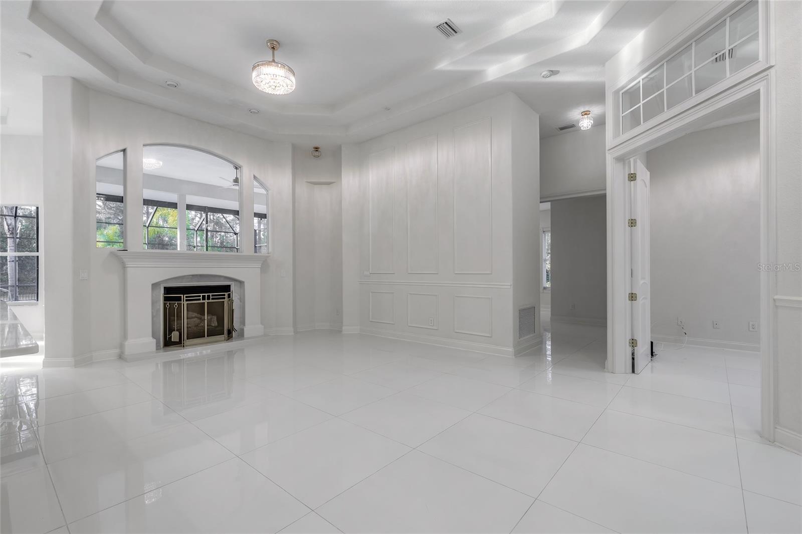 Image 16 of 85 For 1670 Roosevelt Boulevard