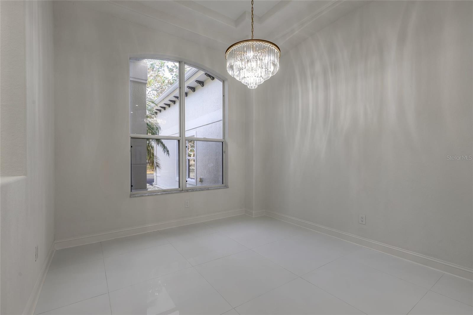 Image 18 of 85 For 1670 Roosevelt Boulevard