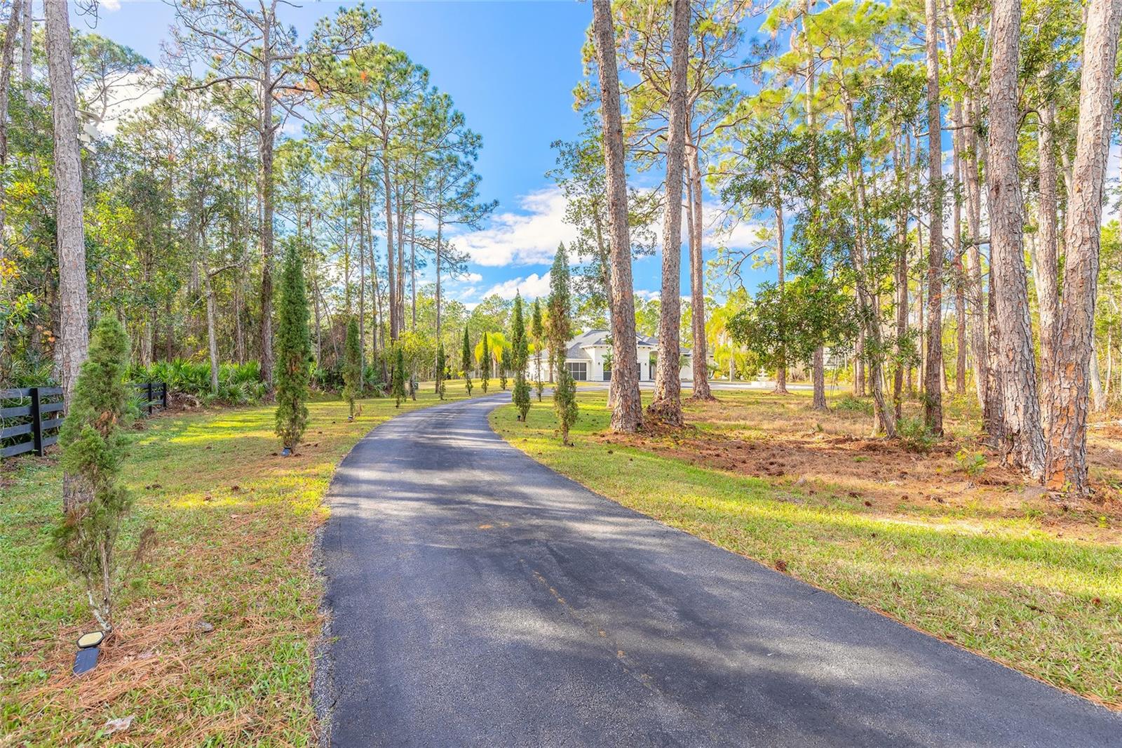 Image 2 of 85 For 1670 Roosevelt Boulevard