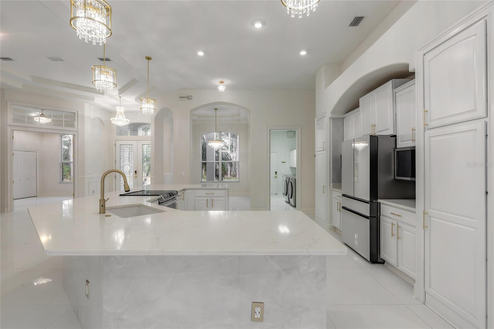 Image 22 of 85 For 1670 Roosevelt Boulevard