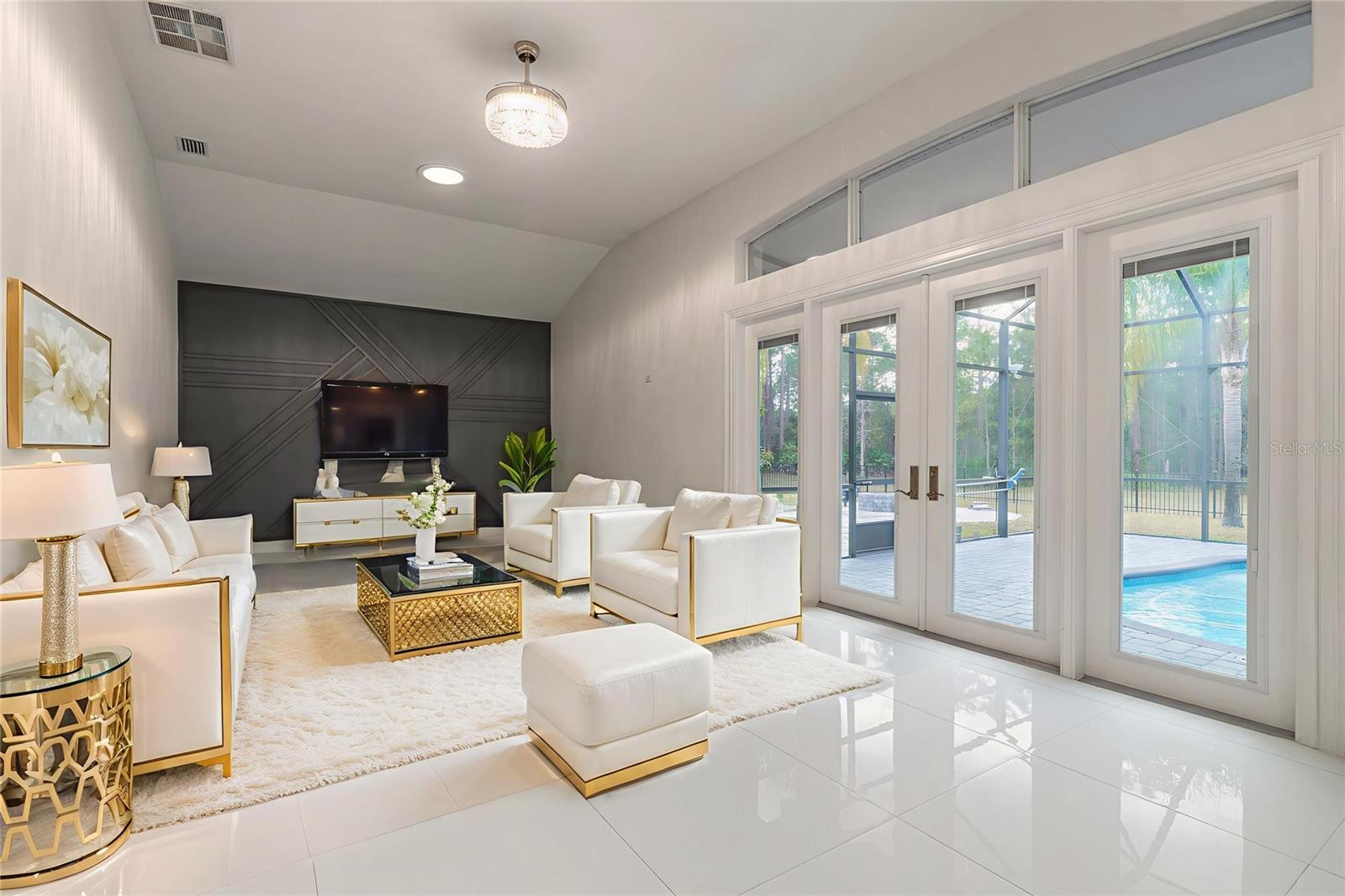 Image 28 of 85 For 1670 Roosevelt Boulevard