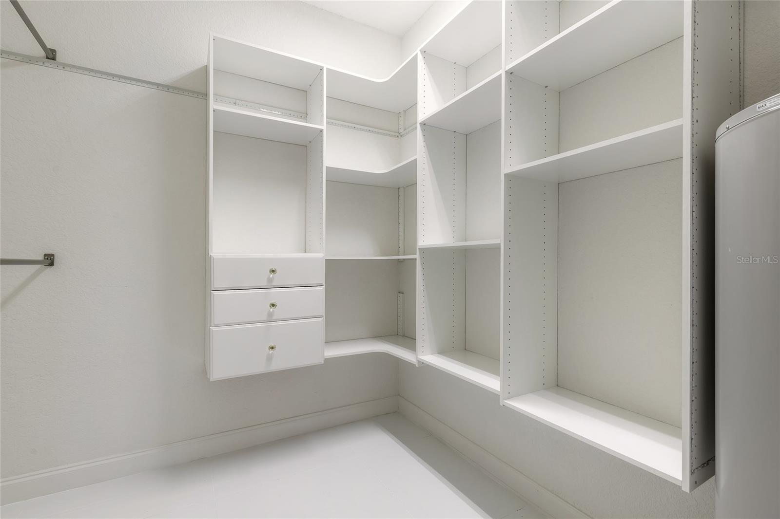 Image 39 of 85 For 1670 Roosevelt Boulevard