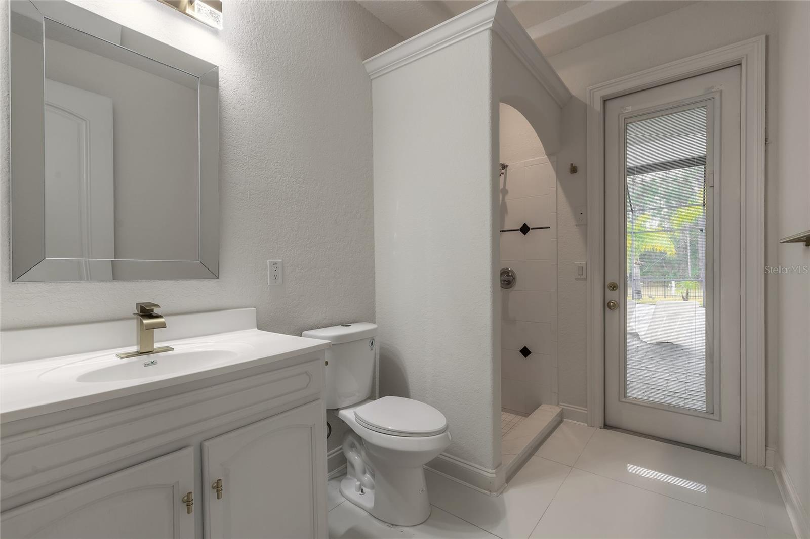 Image 43 of 85 For 1670 Roosevelt Boulevard