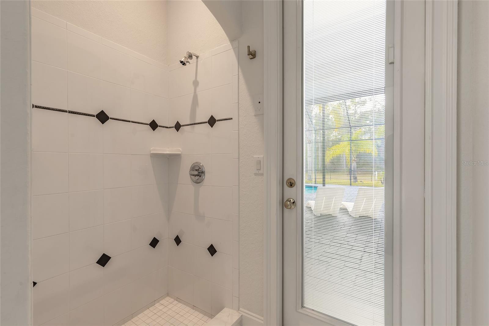 Image 44 of 85 For 1670 Roosevelt Boulevard