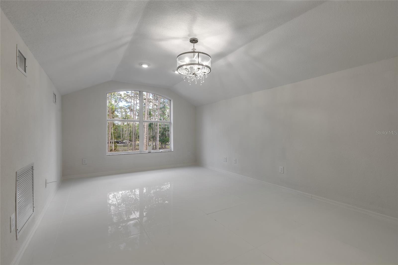 Image 52 of 85 For 1670 Roosevelt Boulevard