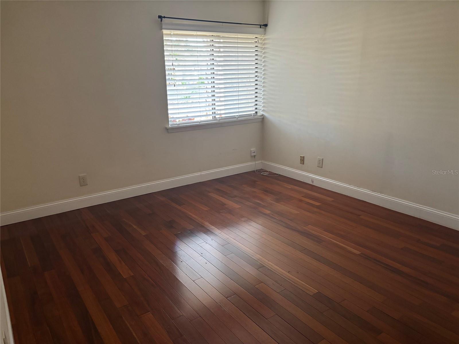 Image 13 of 44 For 168 Turnberry Circle