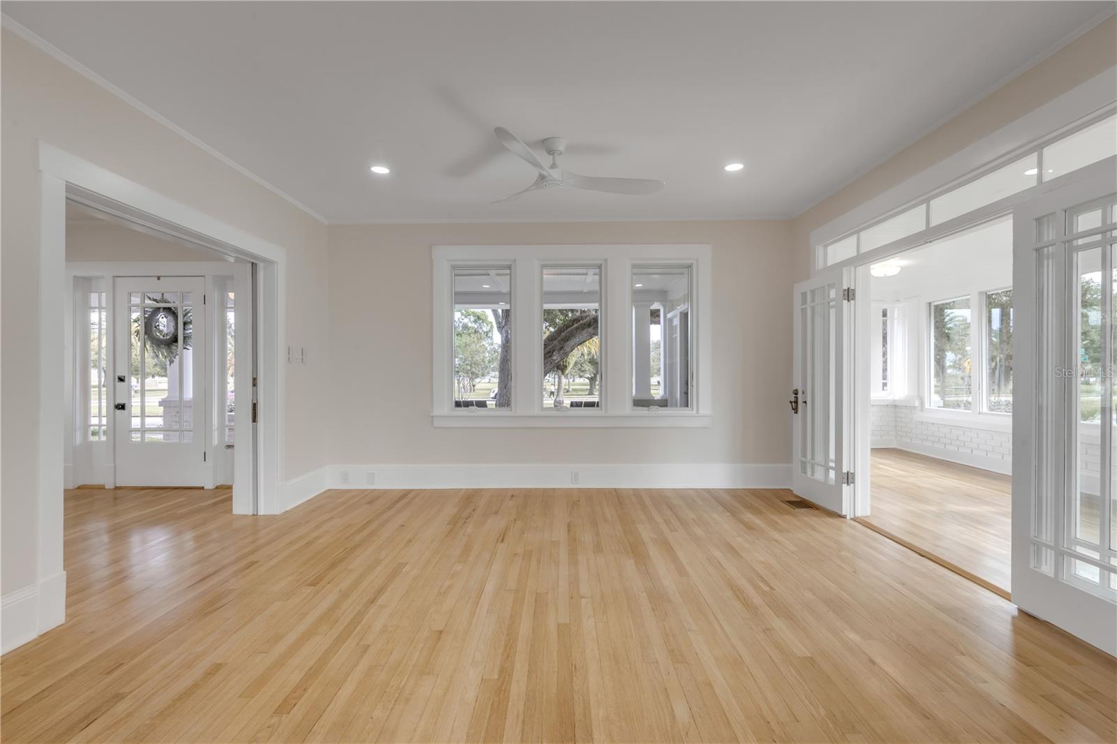 Image 14 of 100 For 214 Riverside Drive