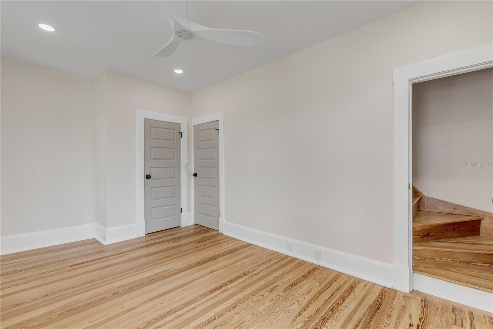 Image 38 of 100 For 214 Riverside Drive