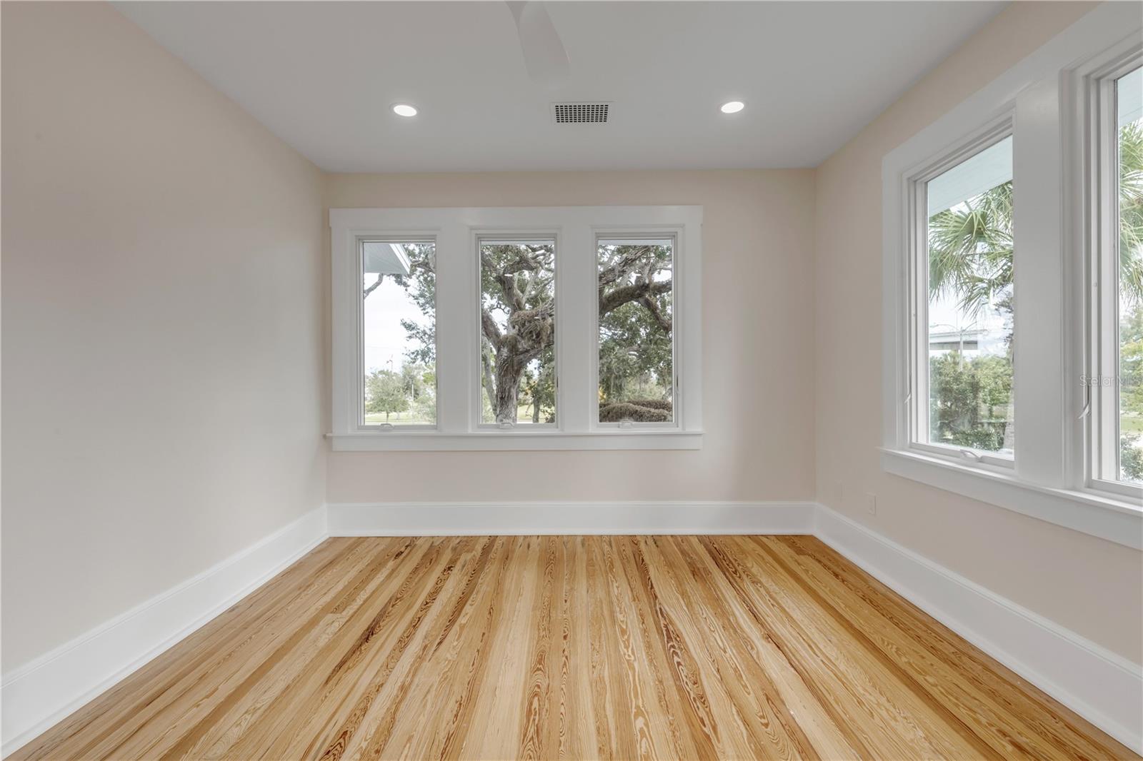 Image 40 of 100 For 214 Riverside Drive