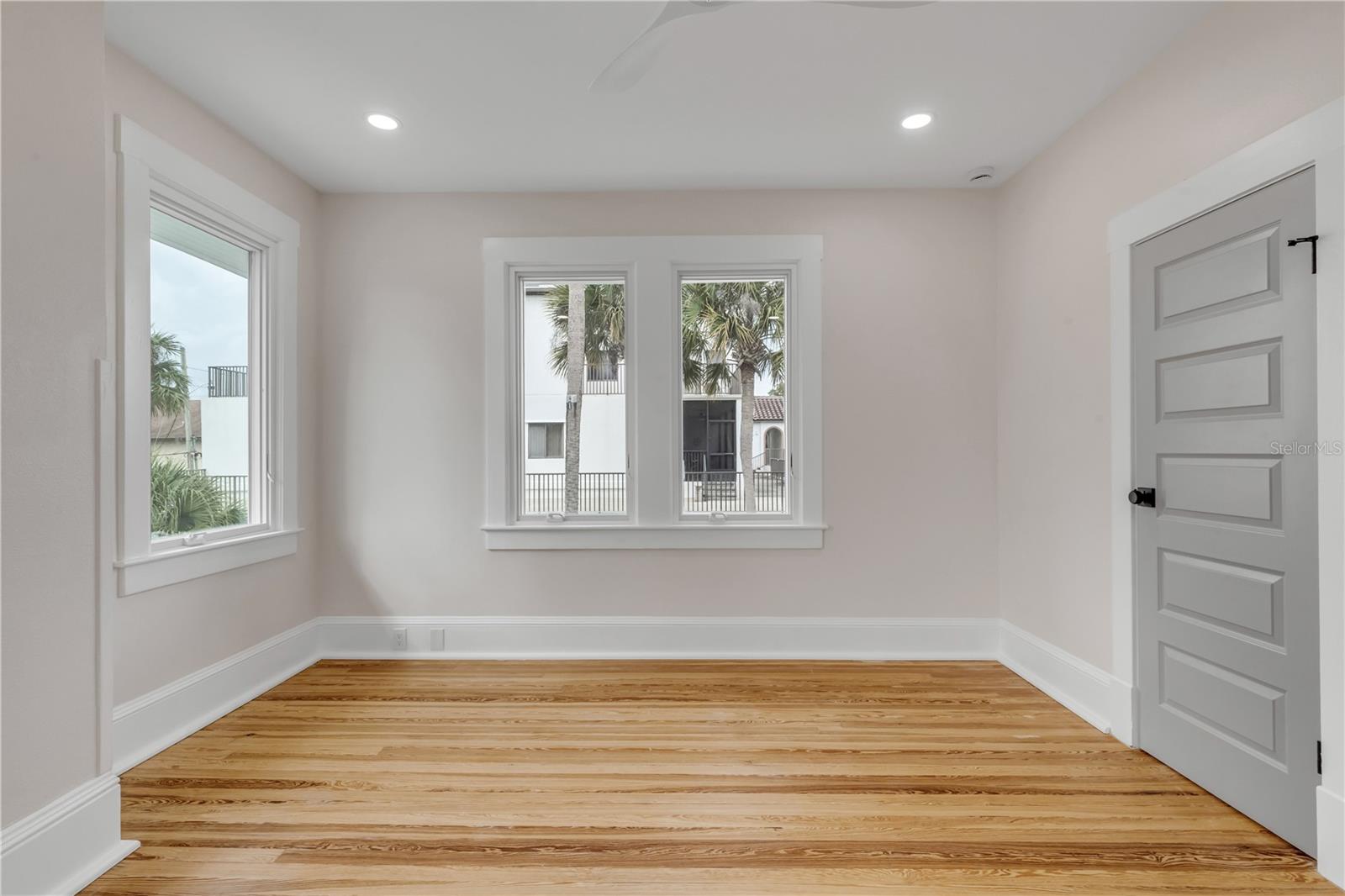 Image 45 of 100 For 214 Riverside Drive