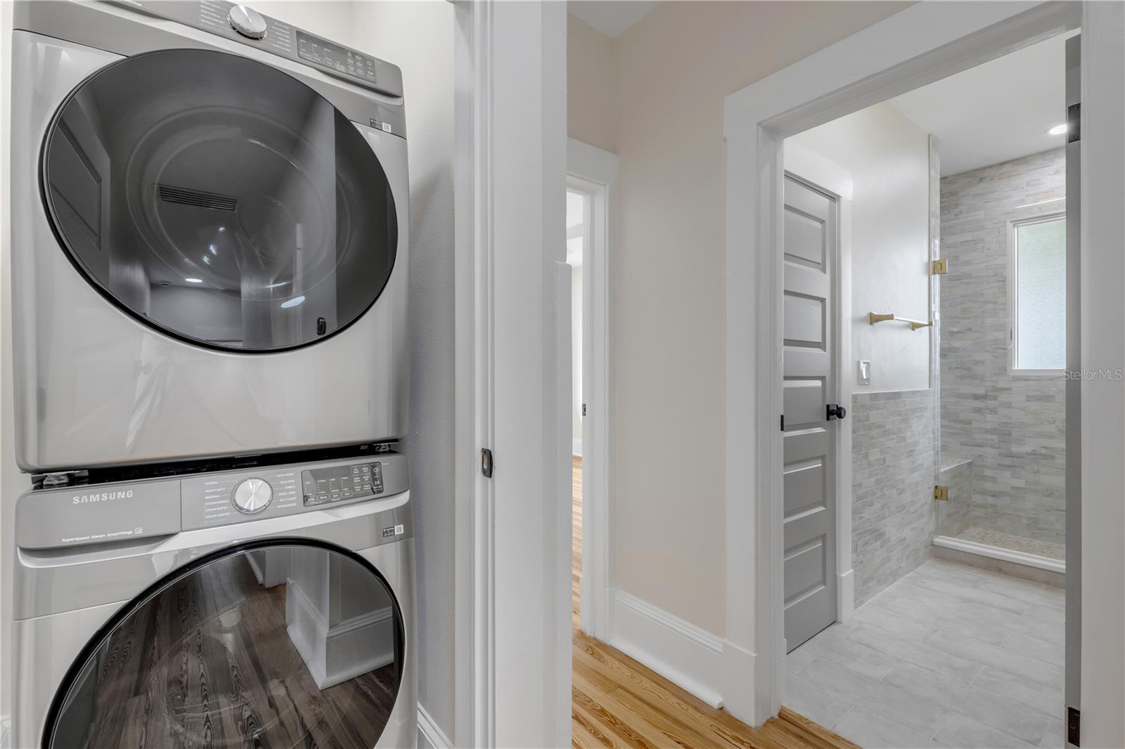 Image 47 of 100 For 214 Riverside Drive