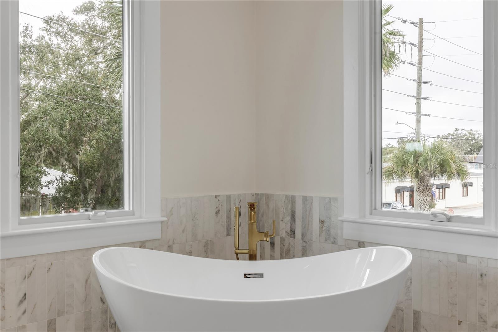 Image 49 of 100 For 214 Riverside Drive