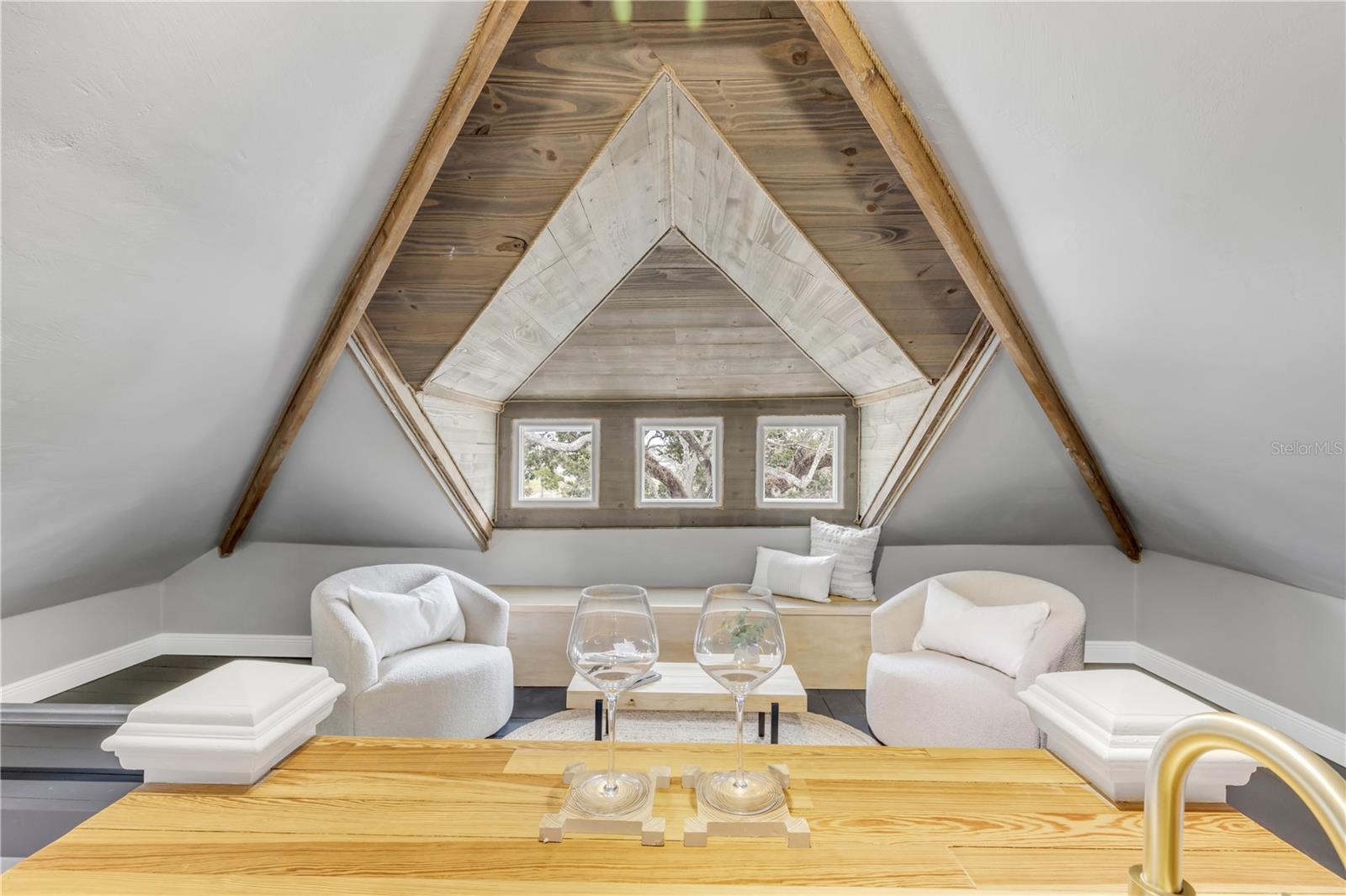 Image 56 of 100 For 214 Riverside Drive