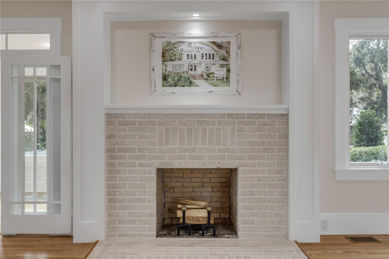 Image 6 of 100 For 214 Riverside Drive