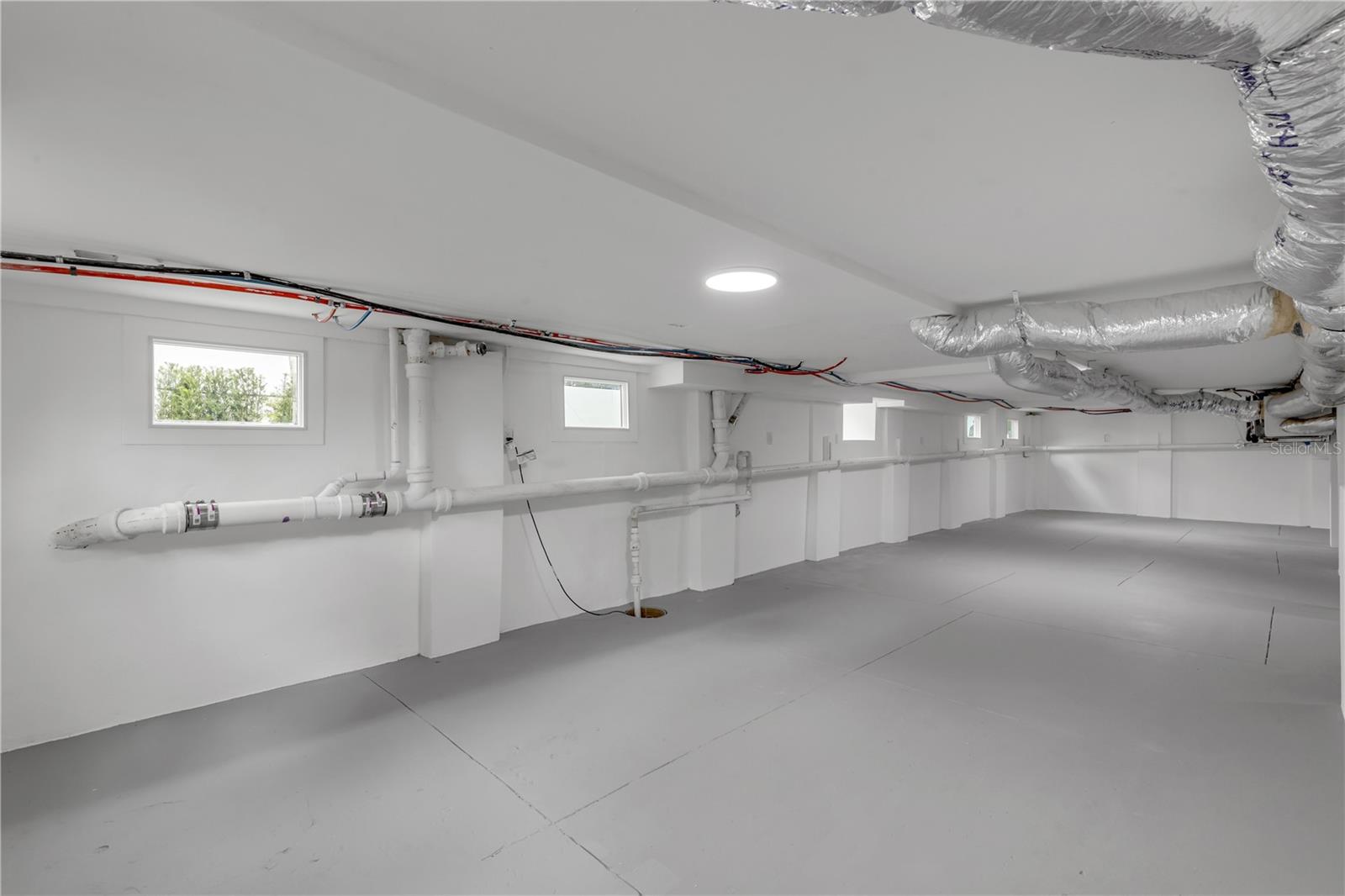 Image 65 of 100 For 214 Riverside Drive