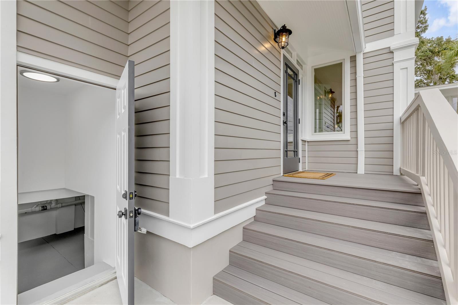 Image 70 of 100 For 214 Riverside Drive