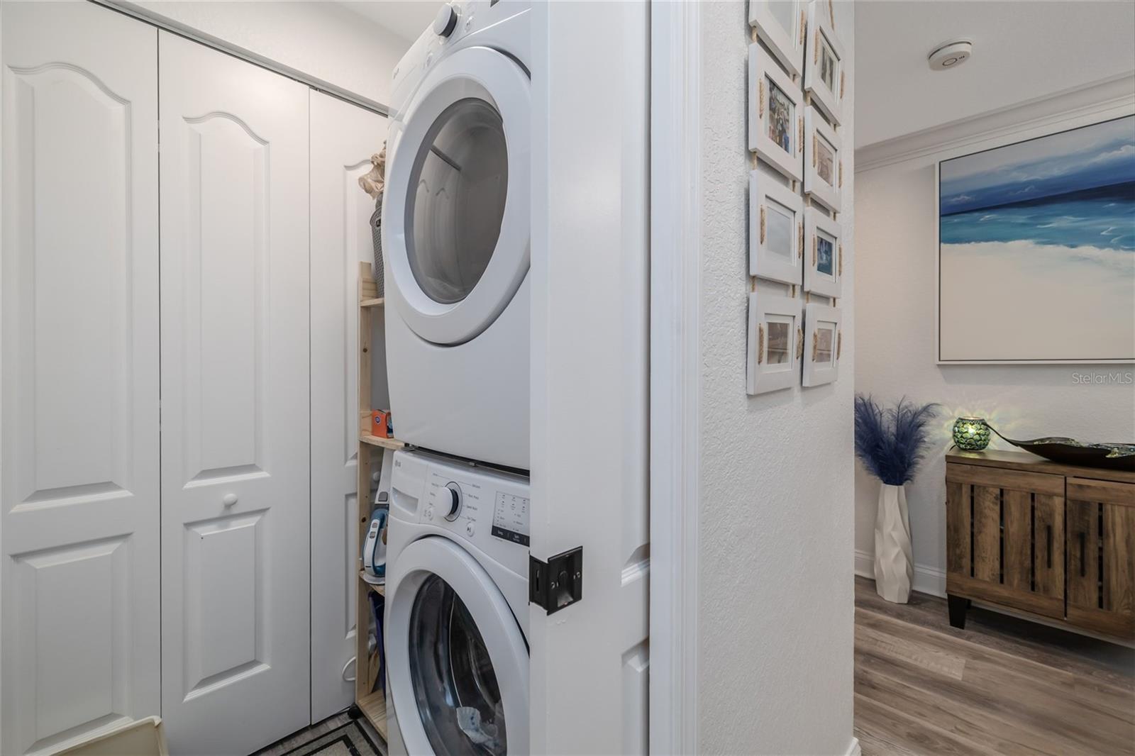 Image 31 of 92 For 265 Minorca Beach Way 404