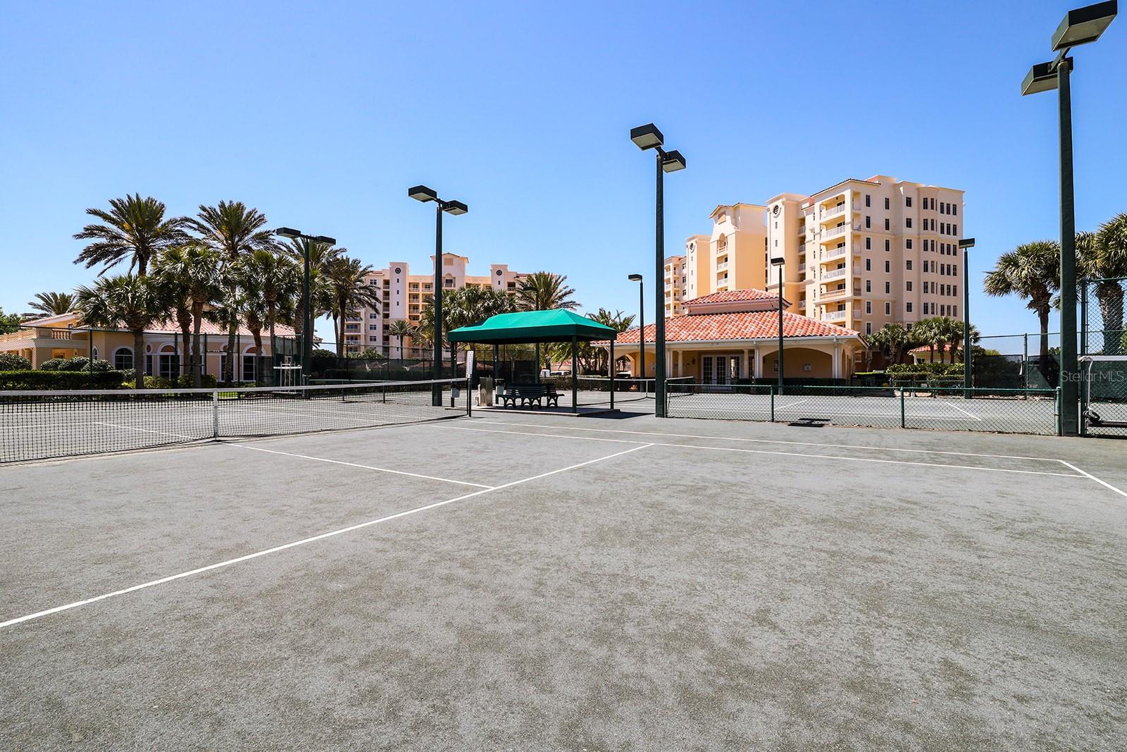 Image 49 of 92 For 265 Minorca Beach Way 404