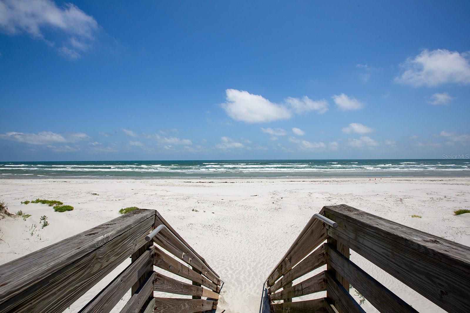 Image 81 of 92 For 265 Minorca Beach Way 404