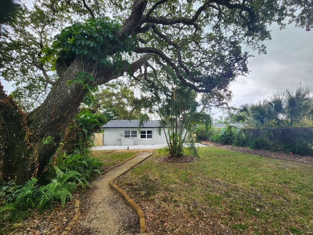 Image 18 of 22 For 798 11th Avenue